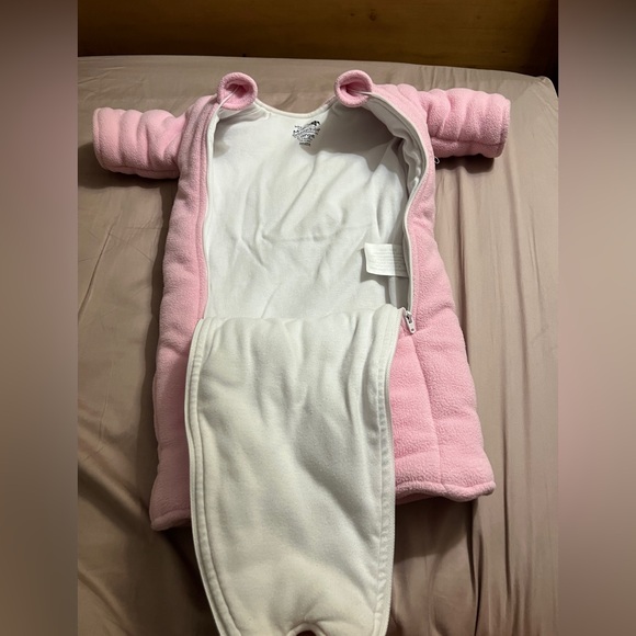 Merlin’s Sleep Suit in pink, size L - Picture 3 of 6